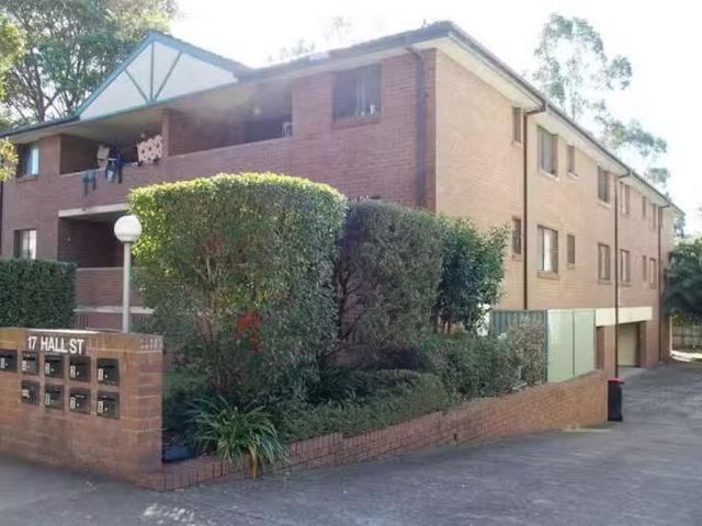 1/17 Hall Street, Auburn Vale, NSW 2360