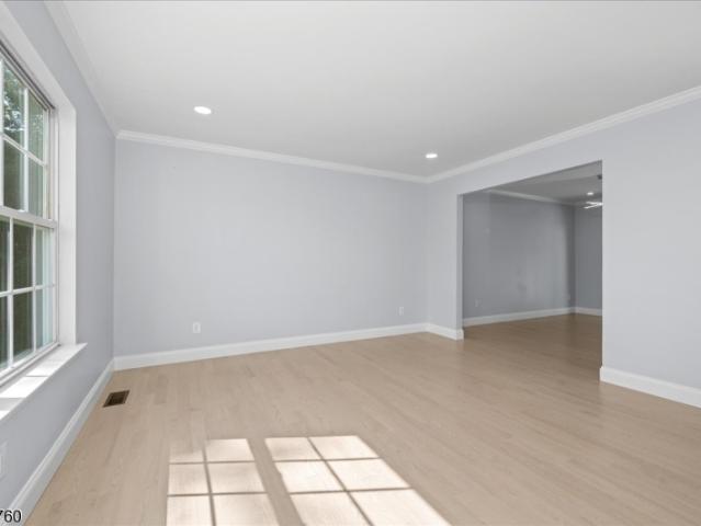 117 Hillside Dr