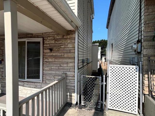 117 Hunter Street
