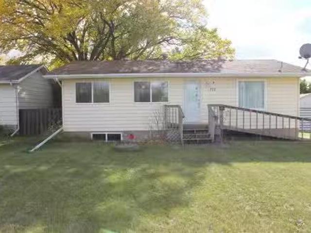 117 Old Jasper Hwy, Marshall, SK, S0M 1R0 house for sale Li.