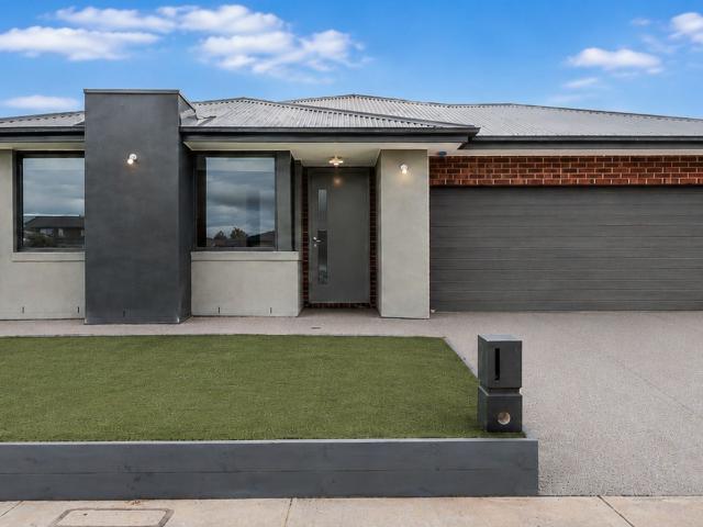 117 Oldbridge Boulevard, Weir Views
