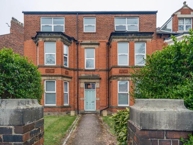 117 Osborne Road, Tyne and Wear NE2 4 bed flat to rent £2,947 pcm £680 pw