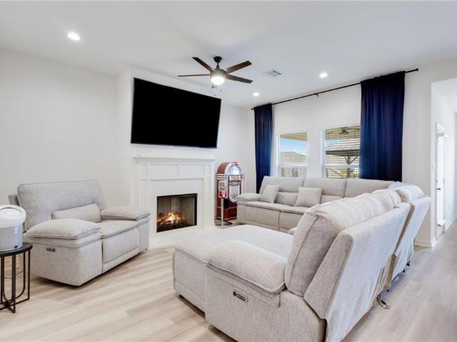 117 Lightbourne Drive