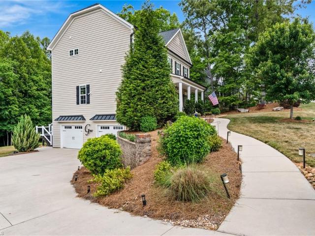 117 Mountain Shadow Lane