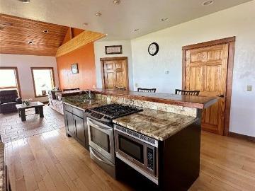 117 Meredith Ranch Rd, Livingston, MT