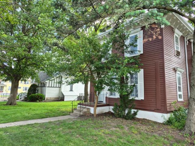 117 S Chestnut Street