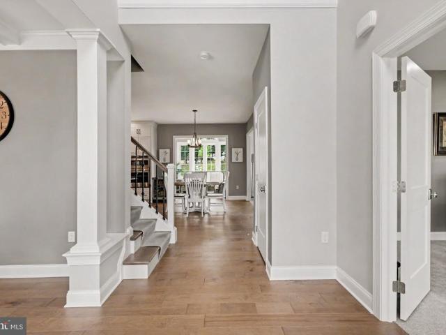 117 Scarlet Court