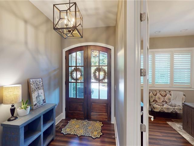 117 Shadowood Drive