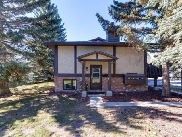 117 Storybook Terrace Nw, Calgary, AB, T3G 1Y5 townhouse for sale | Listing ID A2352 | Royal LePage