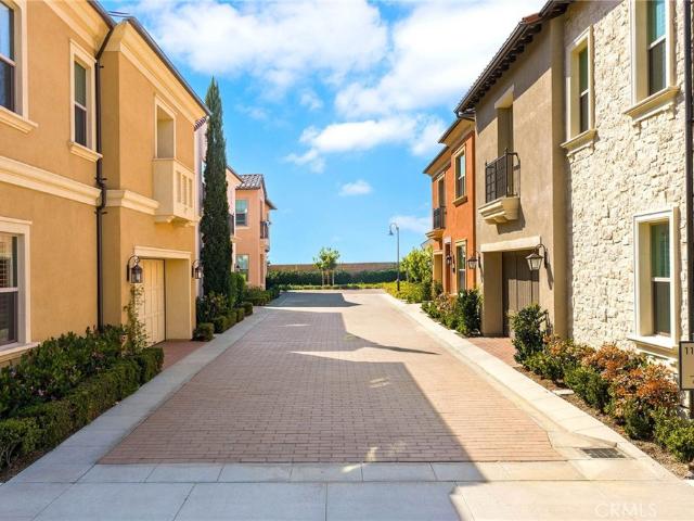 117 Petunia, Irvine, CA 92618 | MLS #AR26146