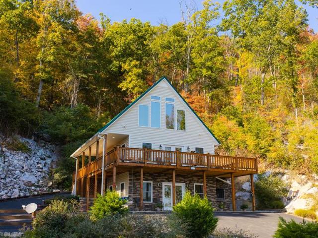 117 Robin Road