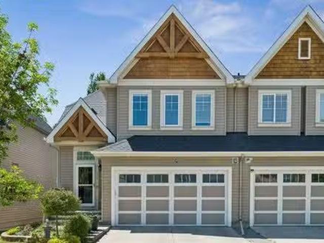 117 Rainbow Falls Boulevard, Chestermere, AB, T1X 0N6 house.