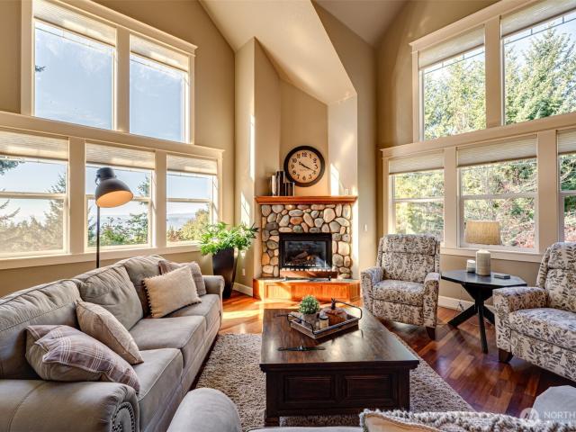 117 Riverscape Road
