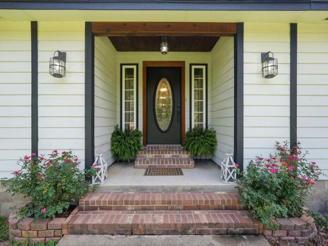 117 W Lea Circle