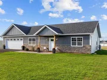 117 Waters Edge Lane, Cornwall, PE, C0A 1H4 house for sale.