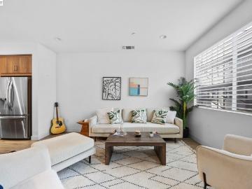 117 Uptown Cir, Oakland, CA 94607 | MLS #41125