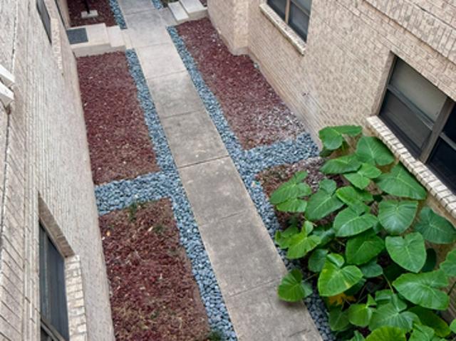 11843 Braesview, Unit 1912