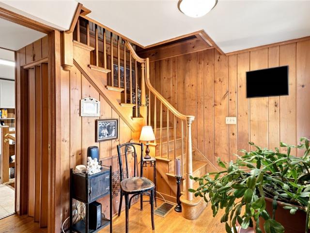 1184 West Ave
