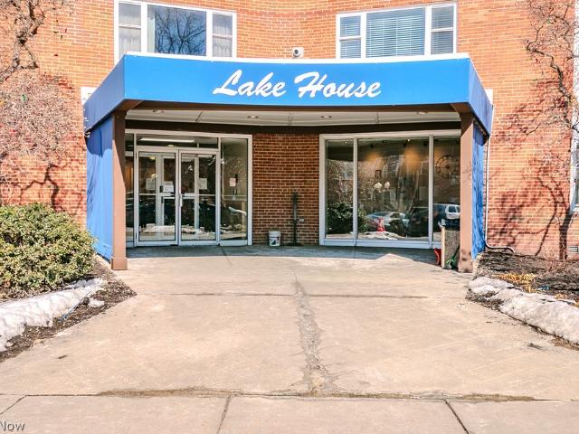 11850 Edgewater Drive 1002