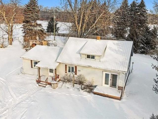 11851 N Crystal Rd, Vestaburg, MI 48891