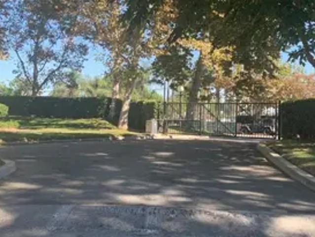 11852 Ottawa Pl, 3 beds, 3 full baths