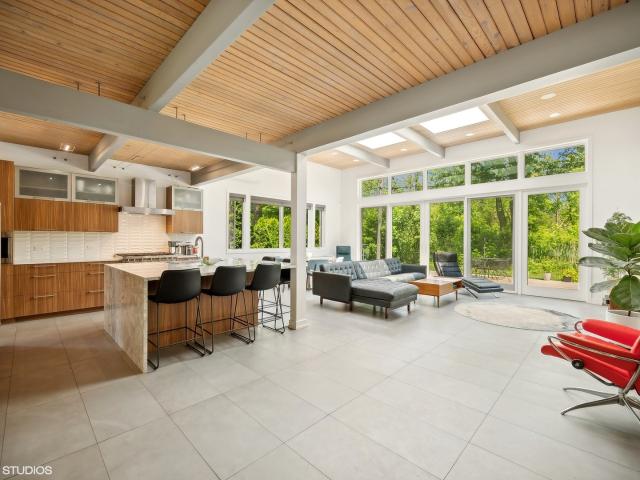 1185 Terrace Court