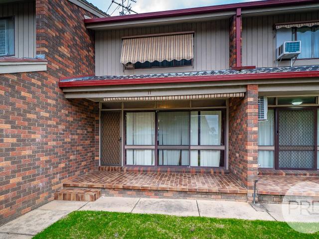 11/85 Ziegler Avenue, Kooringal, NSW 2650