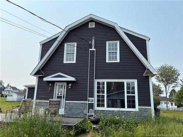 1186 Frenette St, Bathurst, NB, E2A 1Y6 house for sale | Listing ID NB143058 | Royal LePage