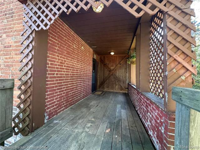 1187 Hadley Road