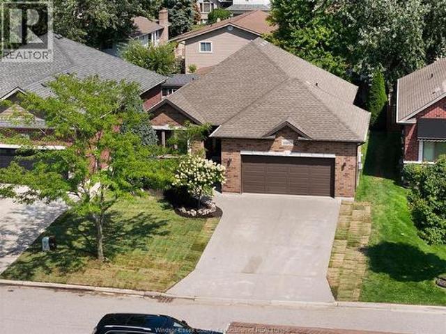 11892 Boulder Crescent, Windsor, ON, N8P 1Z4 house for sale | Listing ID 26023 | Royal LePage