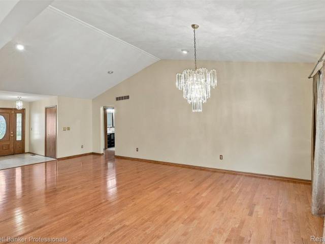 11897 Chase BLVD, Livonia, US, MI