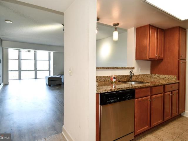 11800 Sunset Hills Road # 1024