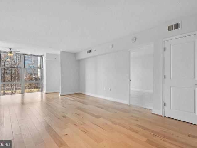 11800 Sunset Hills Road Unit 512, Reston, US, VA