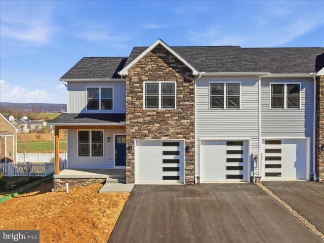 11802 Mystic Rock Ln S, Waynesboro, PA 17268 | MLS #PAFL2033