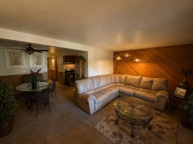 11804 S Komensky Avenue # 202