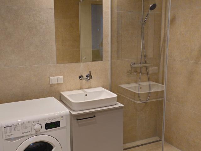 1180 Vienna | Premium First Occupancy Apartment with Nolte Kitchen & Balcony – Fully Furnished, Move In Ready!, Vienna Amsterdam Apartments for Rent