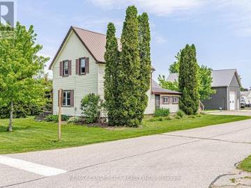 11812 Superior Street, Malahide Springfield, ON, N0L 2J0 house for sale | Listing ID X13218 | Royal LePage