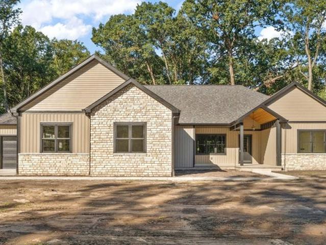 11822 Lilac St, Demotte, IN 46310