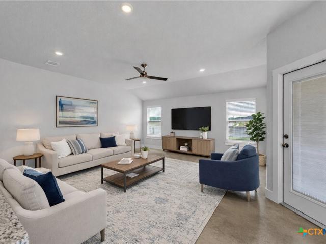 1182 Lexington Drive