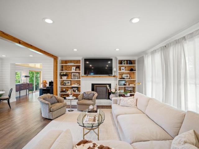 1182 Siry Road