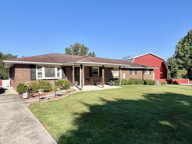 1183 Dry Hill Rd, Beckley, WV 25801