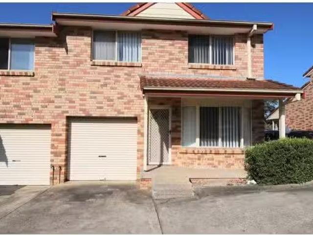 11/83 Little Road, Yagoona Townhouse for rent Listed by Tania.