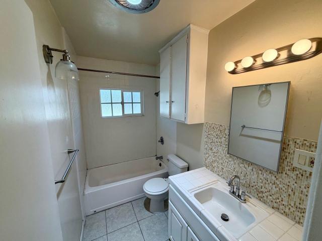 118 120 CHESTER AVENUE 585 1 Bedroom Apartment for Rent at 118 S Chester Ave, Pasadena, CA 91106 South Lake