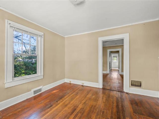 118 & 120 S Poplar Street