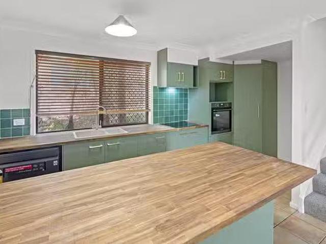 11/8 12 Sherwood Close, Mudgeeraba, QLD 4213