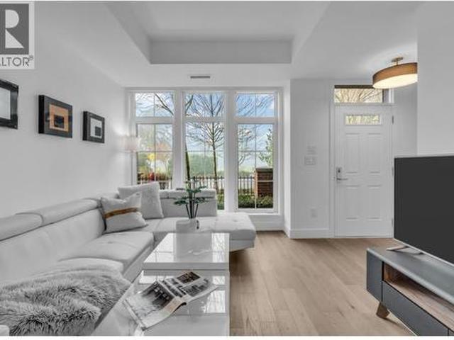 118 2070 Curling Road, North Vancouver, BC, V7P 0C9 house for sale | Listing ID R3142 | Royal LePage