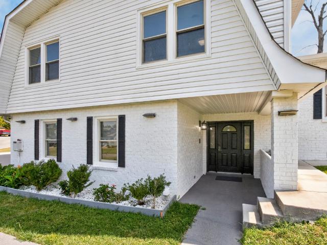 118 Catalpa Dr
