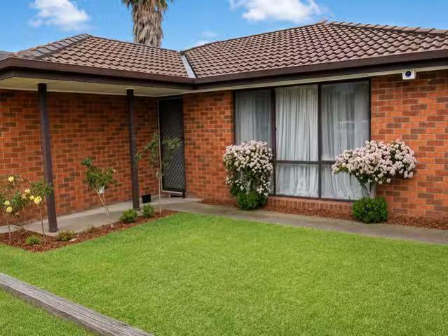 118 Cairns Road, HAMPTON PARK, VIC 3976 House for Rent