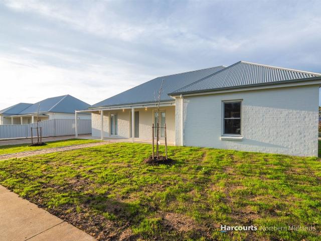 1/18 Cambock Lane, EVANDALE, TAS 7212