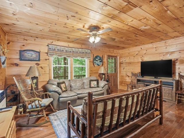 118 Cherokee Rd